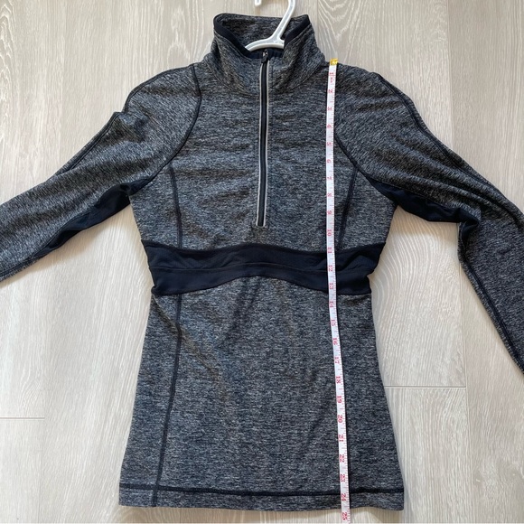 Lululemon Pullover Run Full Tilt Women’s size 4 Grey Half Zip - Picture 7 of 16